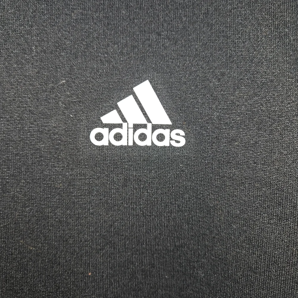 adidas classic black